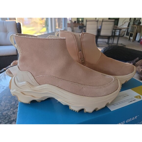 Sorel Kinetic Breakthru Acadia Size 6 Waterproof Sneaker Boot Tawny Buff Womens - Picture 1 of 13